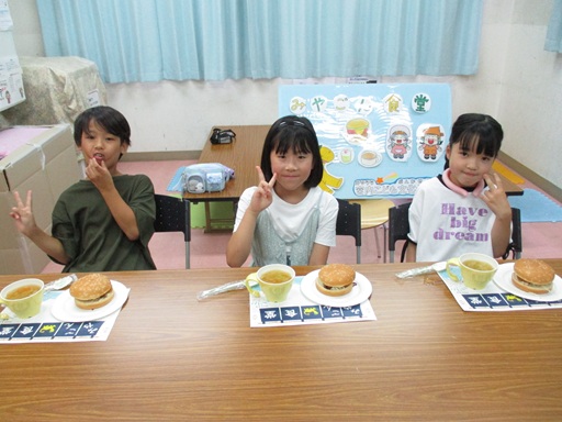完成してみんなでいただきますをする前の写真