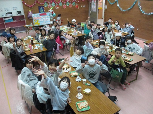 会場全体を左から撮った写真