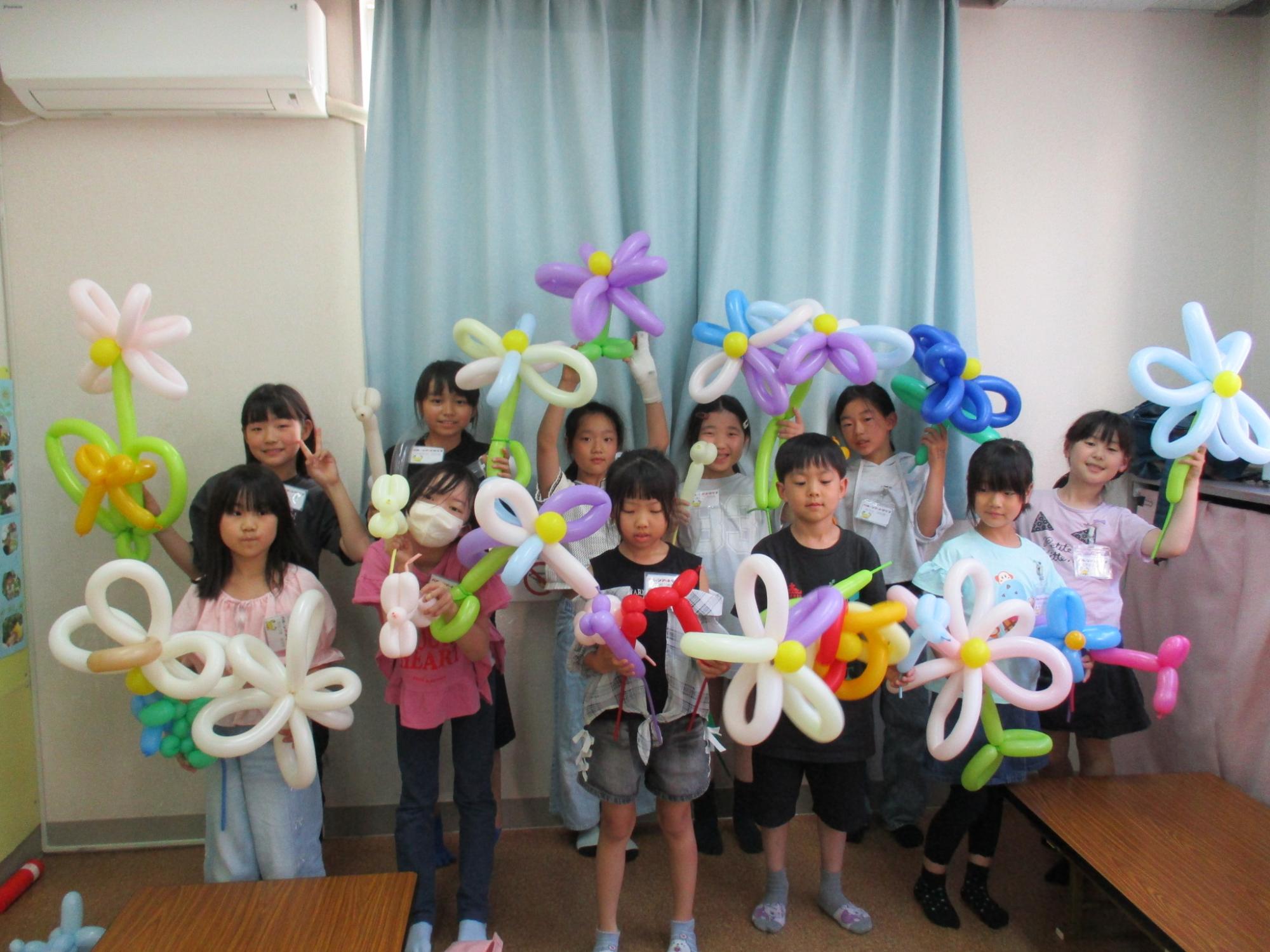 バルーンで花を作りました