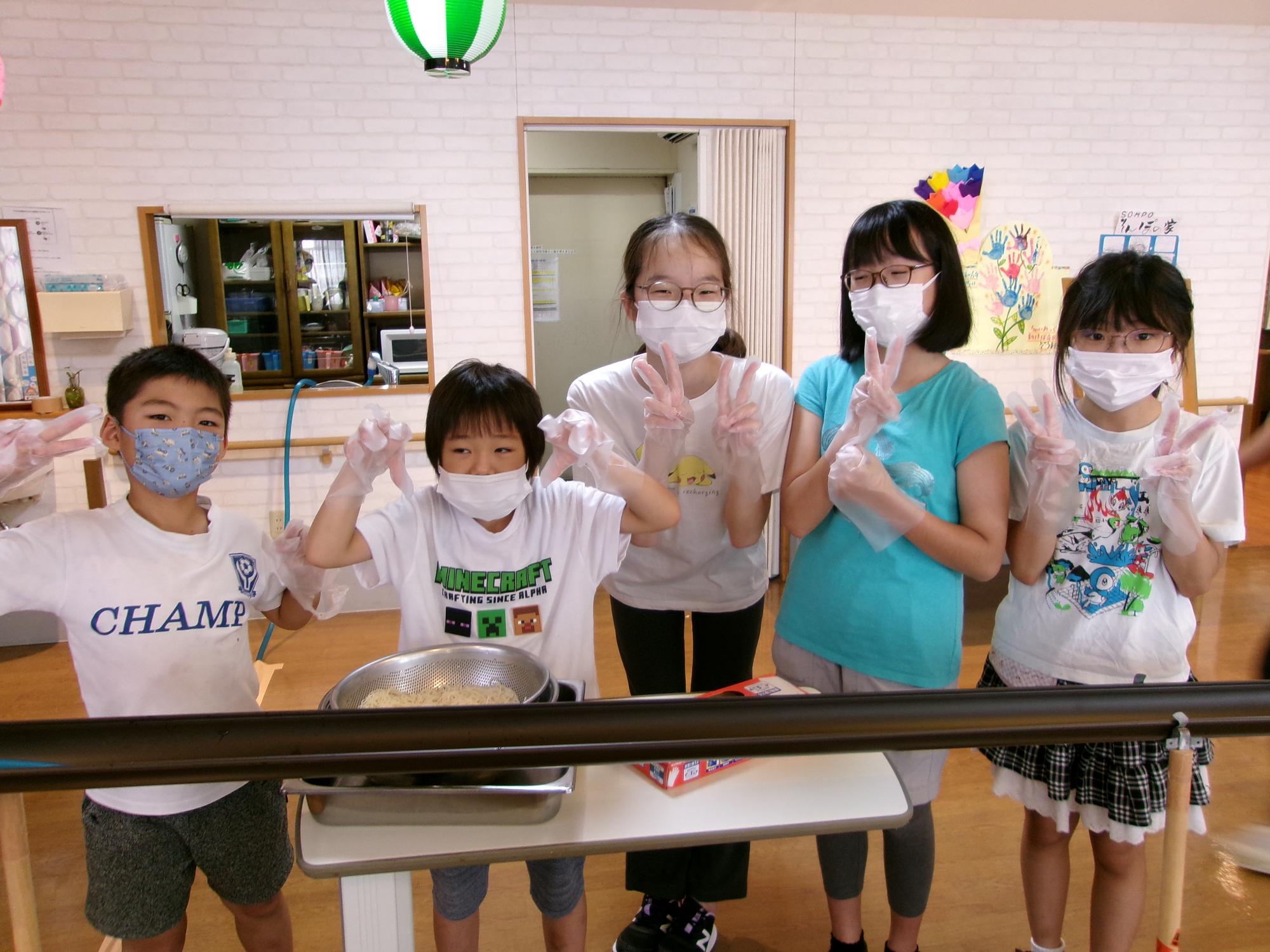 参加した子どもたちの集合写真