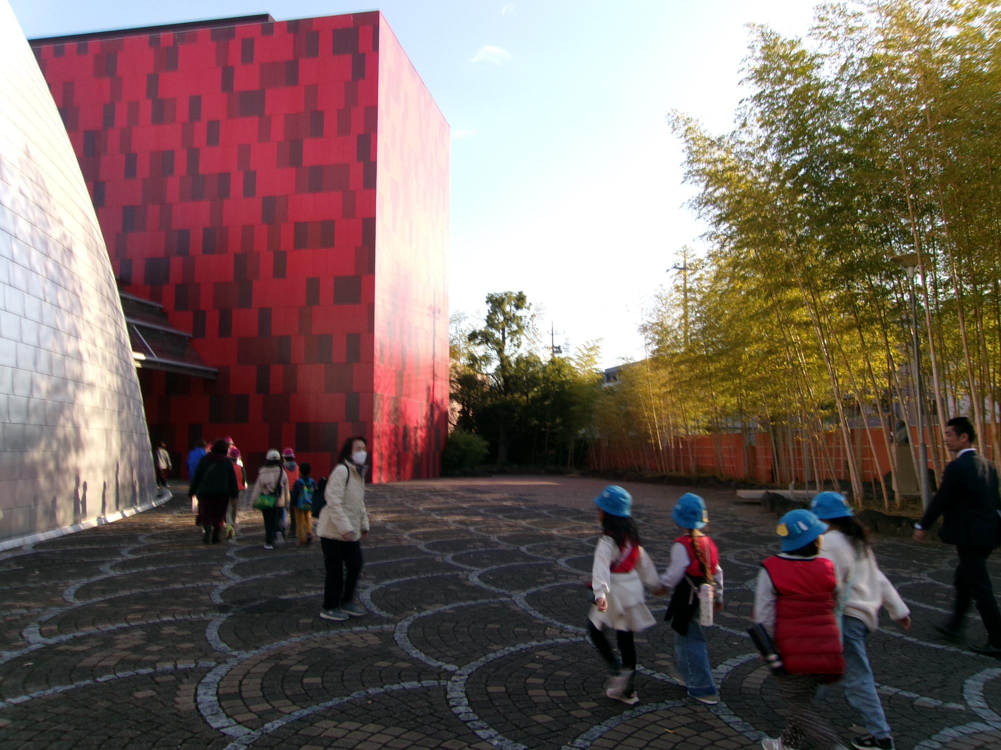 洗足学園音楽大学の校舎内の写真