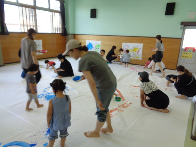 おえかきの様子