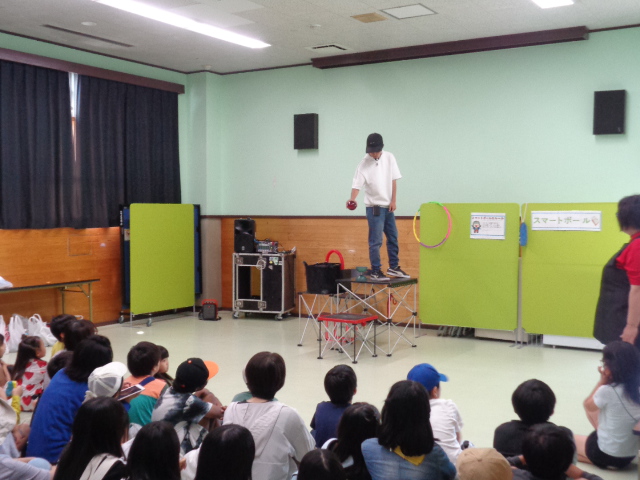 パフォーマンスの様子