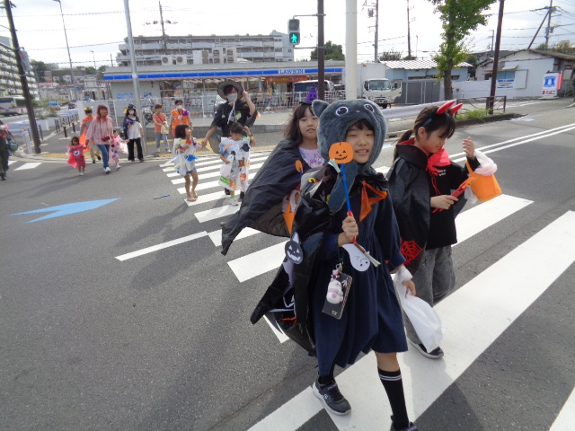 パレードしている様子