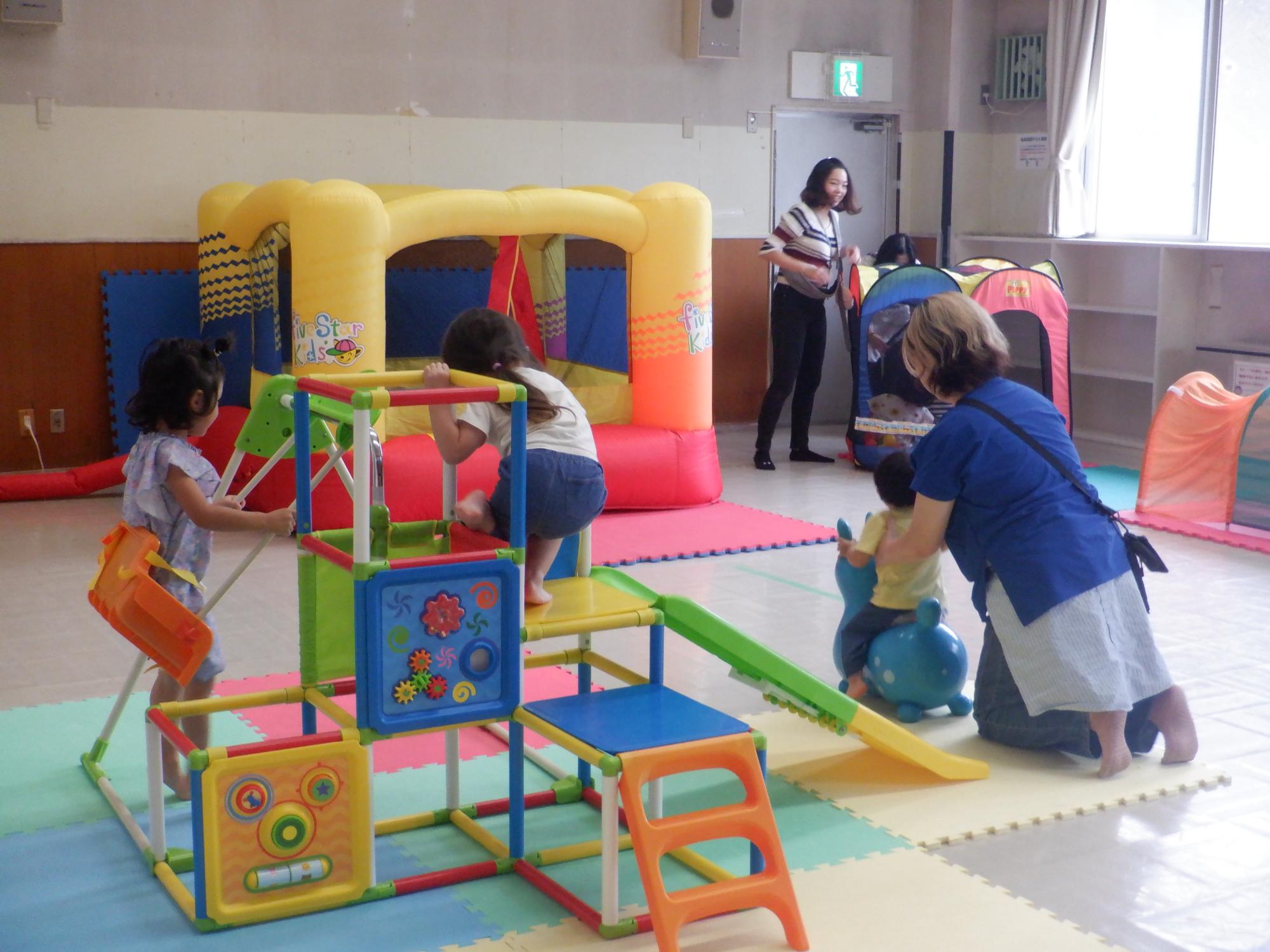 大型遊具活動風景