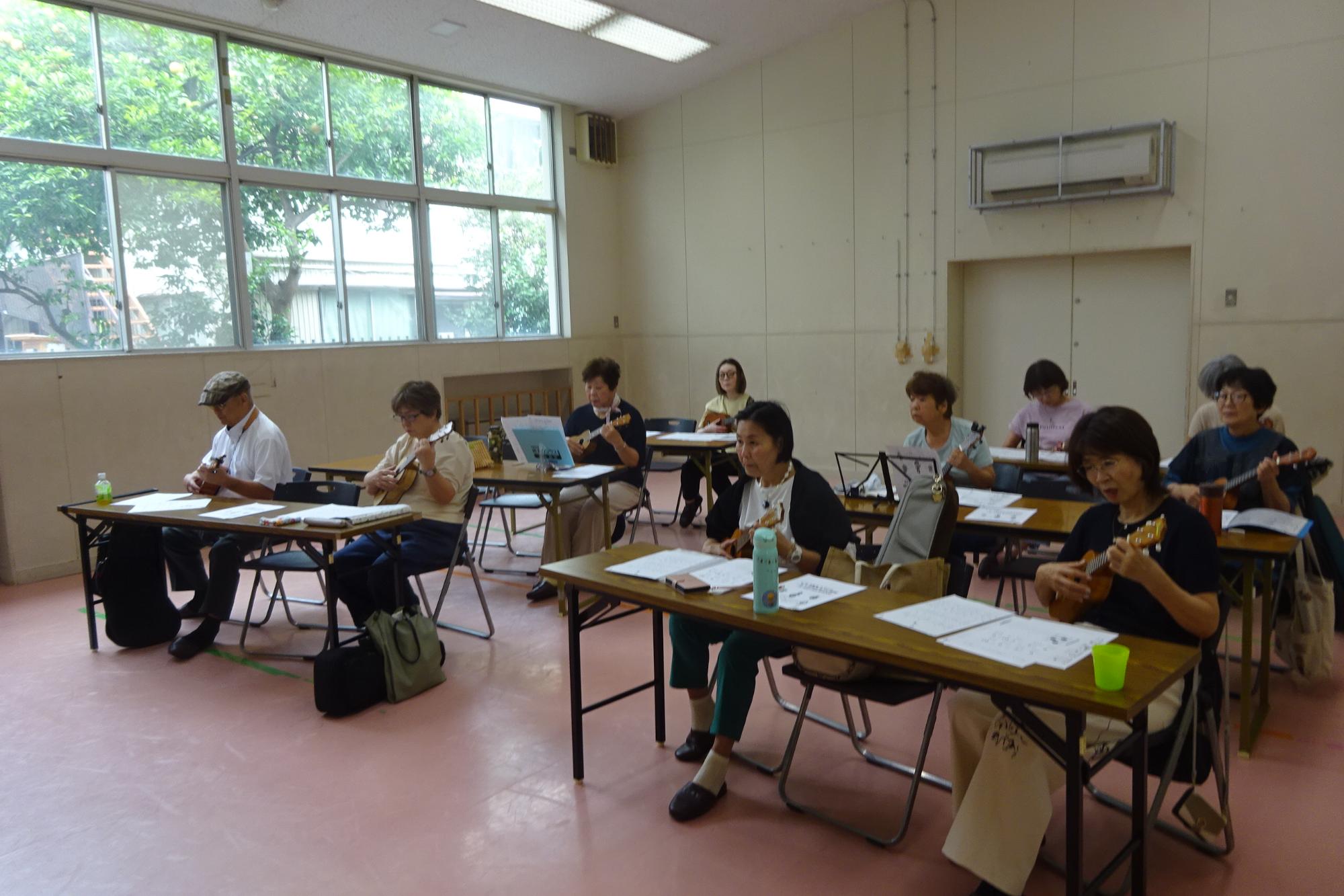 ウクレレを楽しもうの様子