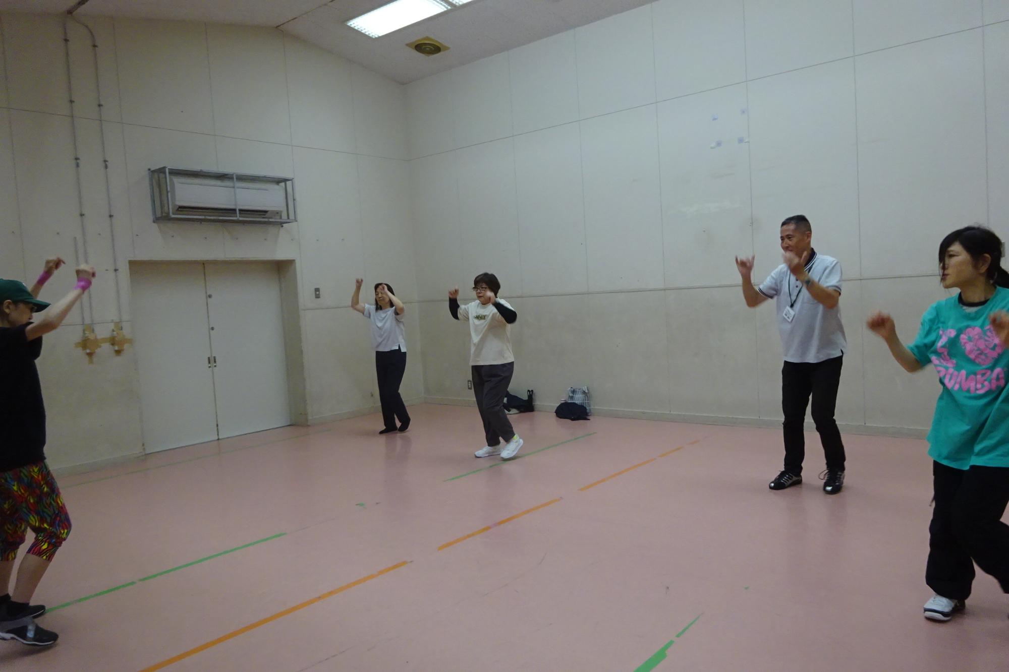 ZUMBAクラブの様子