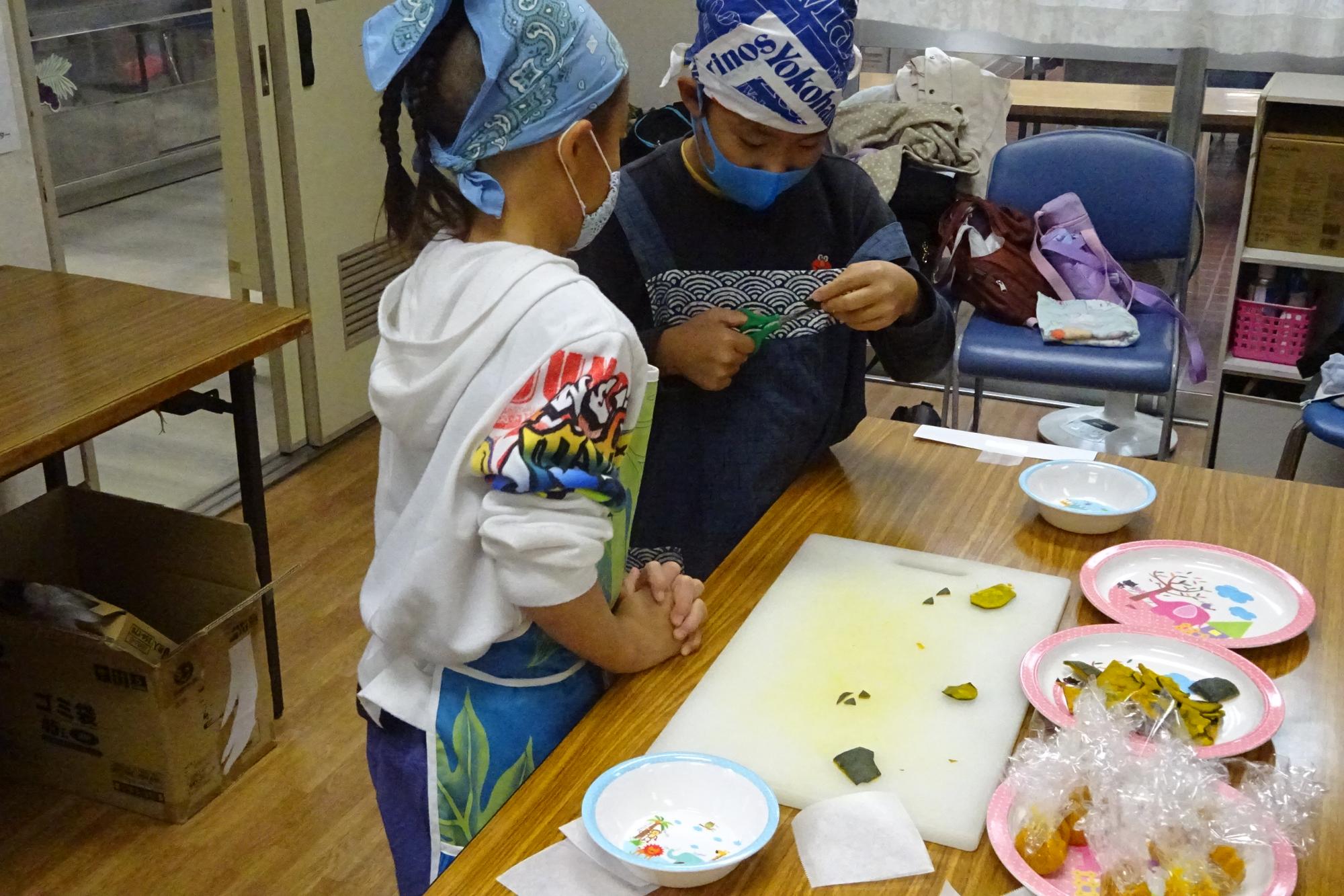 わたりだクッキングの様子