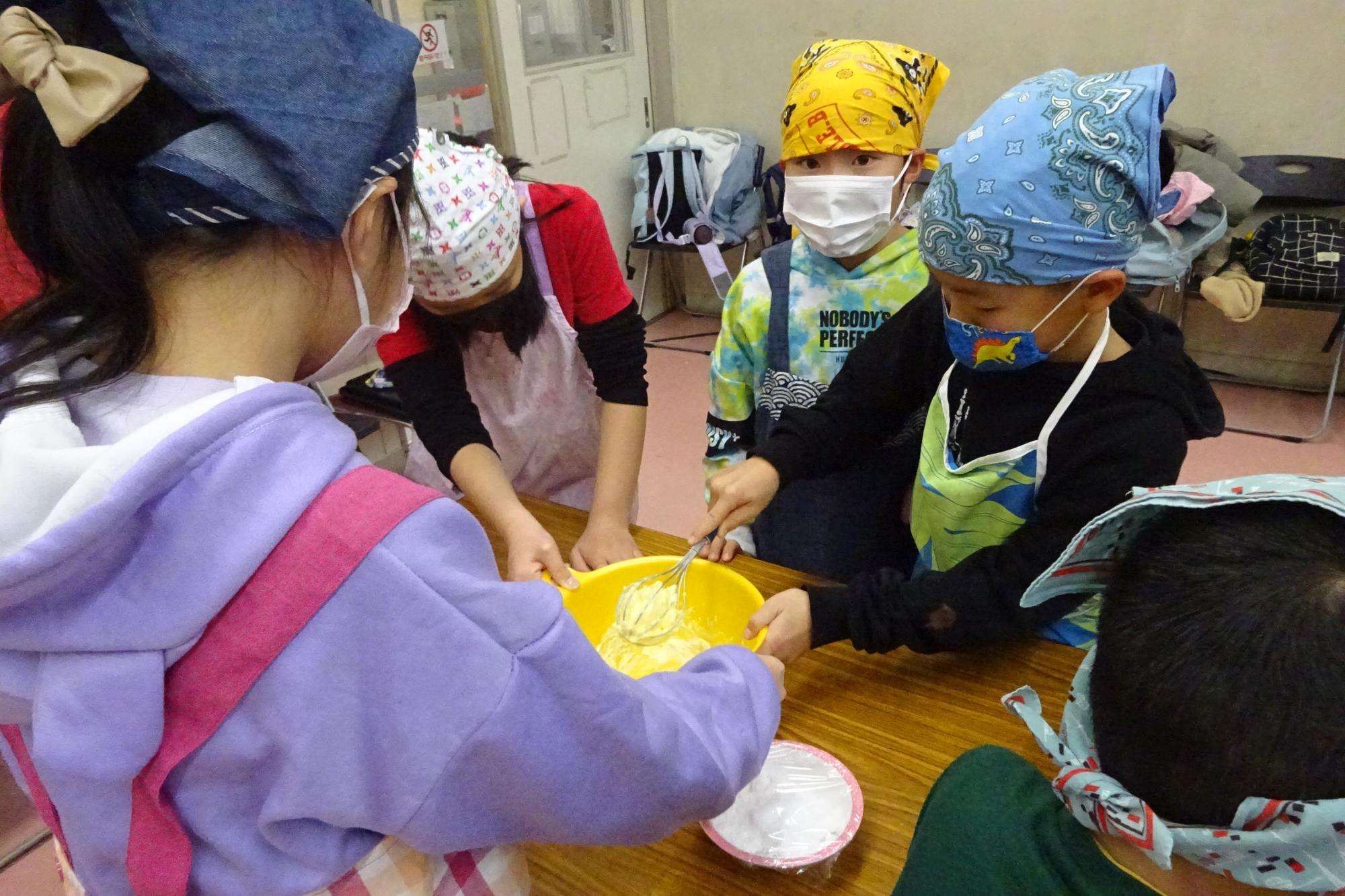 ステンドグラスクッキー作り