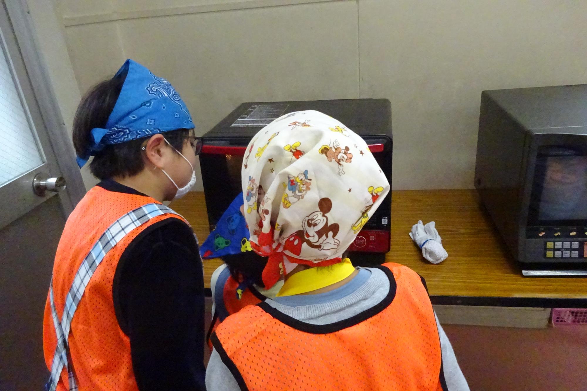 ステンドグラスクッキー作り