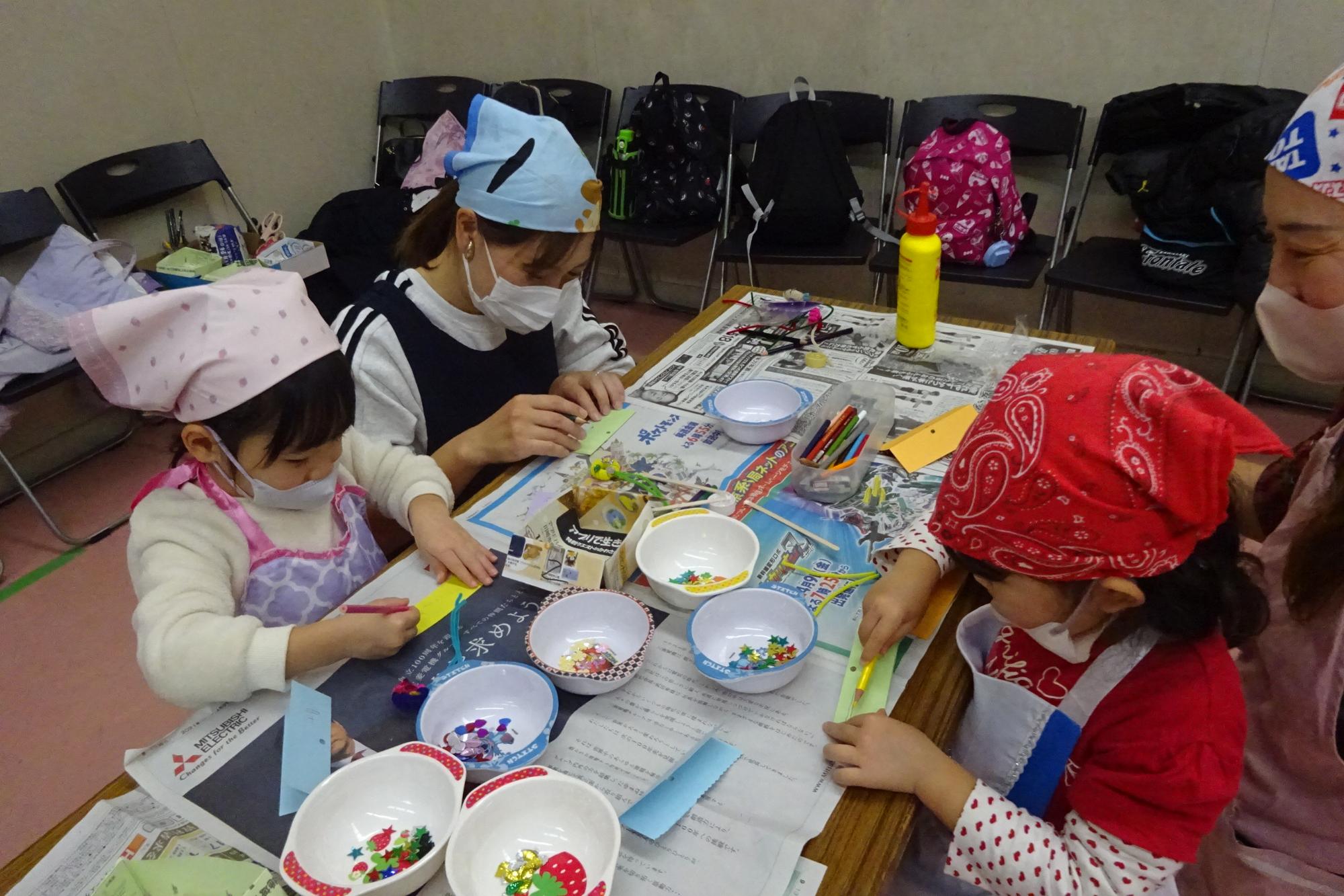 ステンドグラスクッキー作り