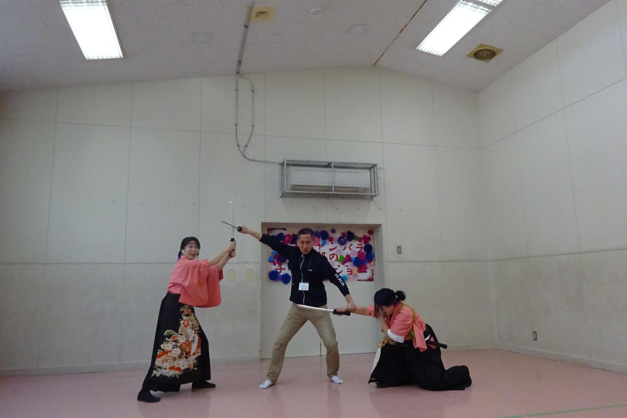 ママチャンバラショー