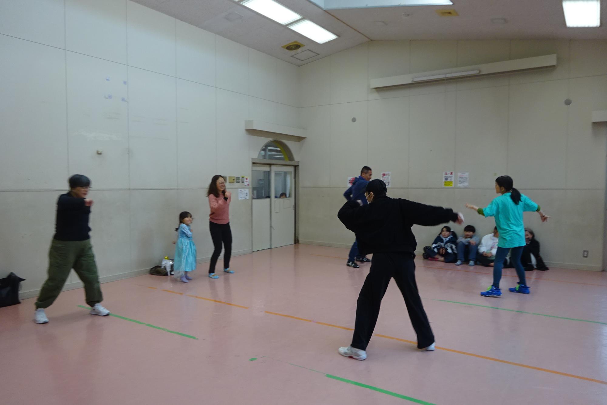 ZUMBAクラブの様子