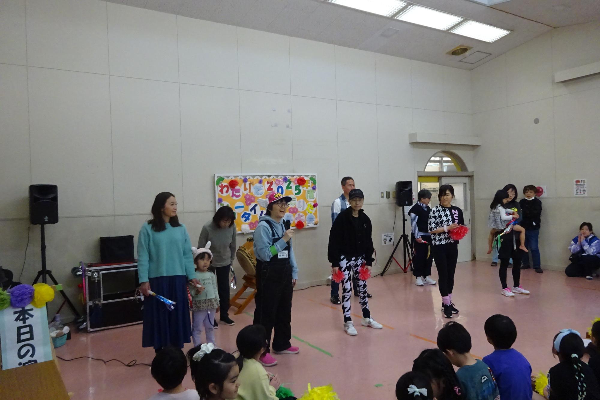 わたりだ演芸大会の様子