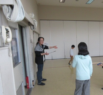 クイズ大会に参加する子どもたちの様子