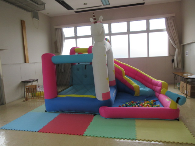 乳幼児行事で出した大型エアー遊具