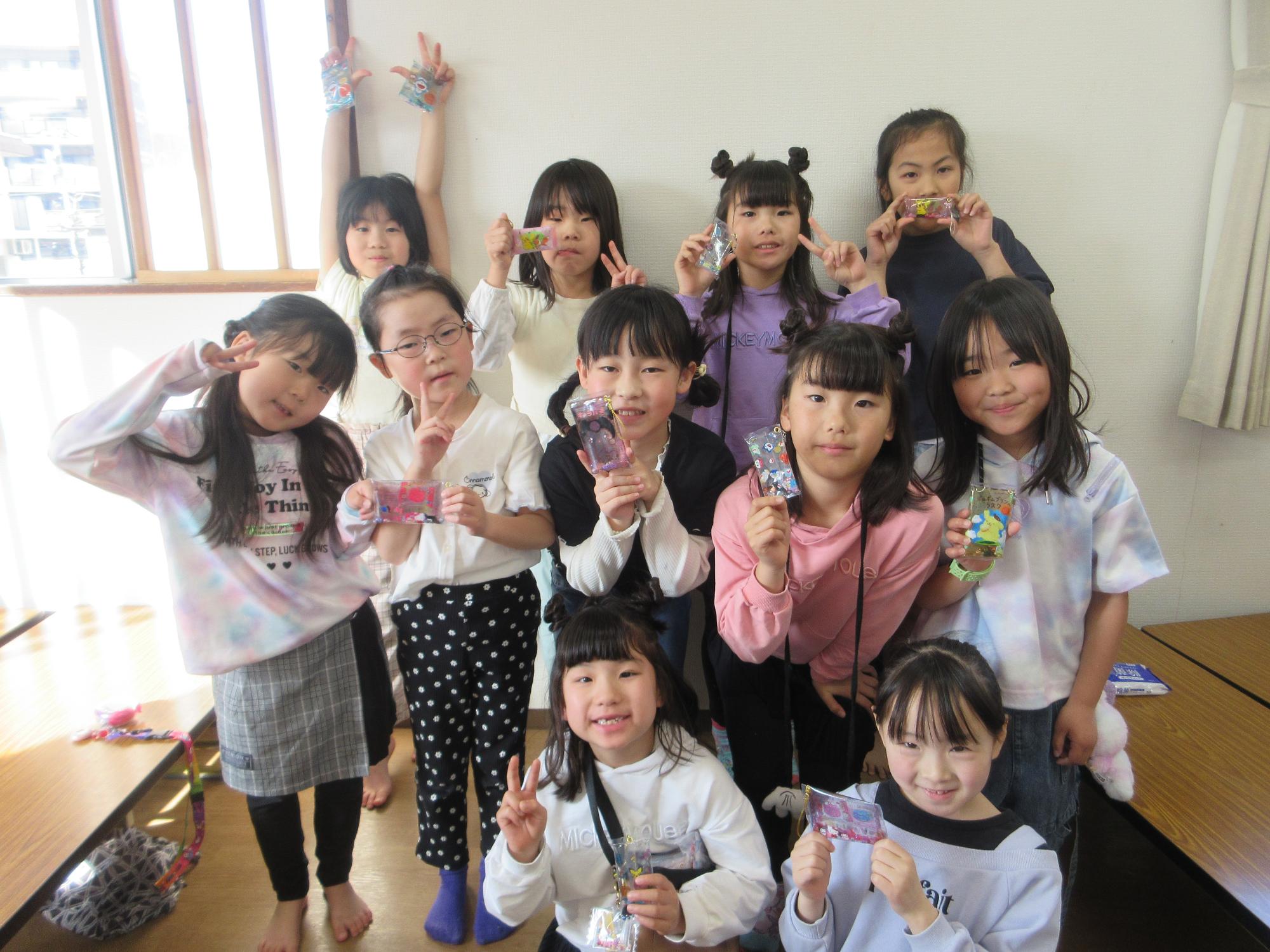 作品と集合写真