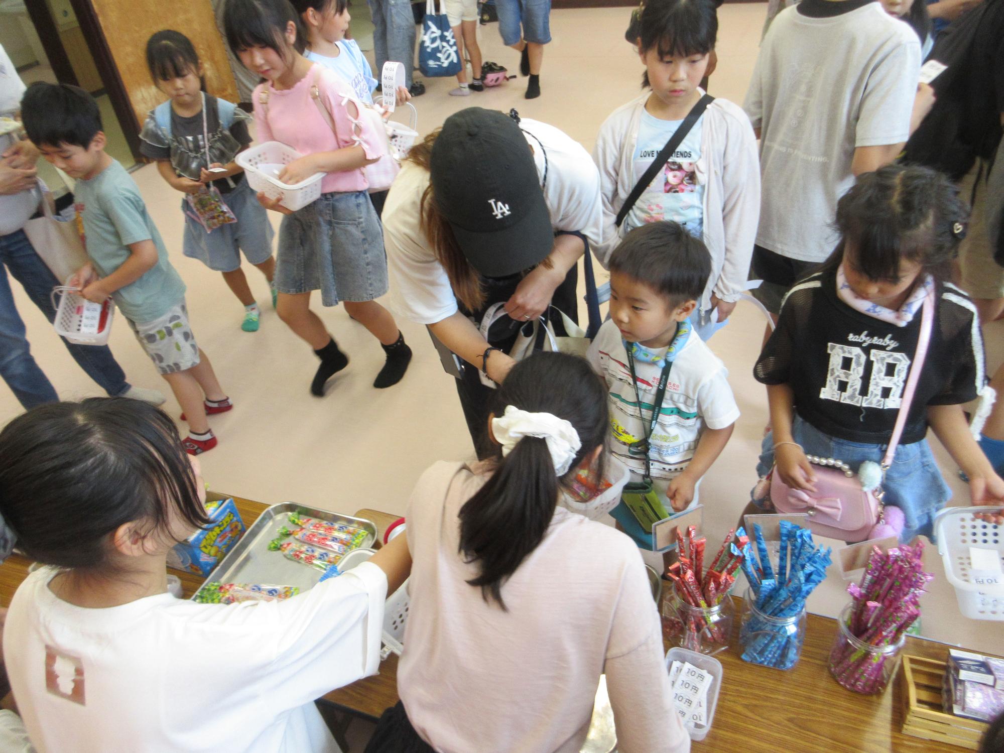 だがしやさんの様子