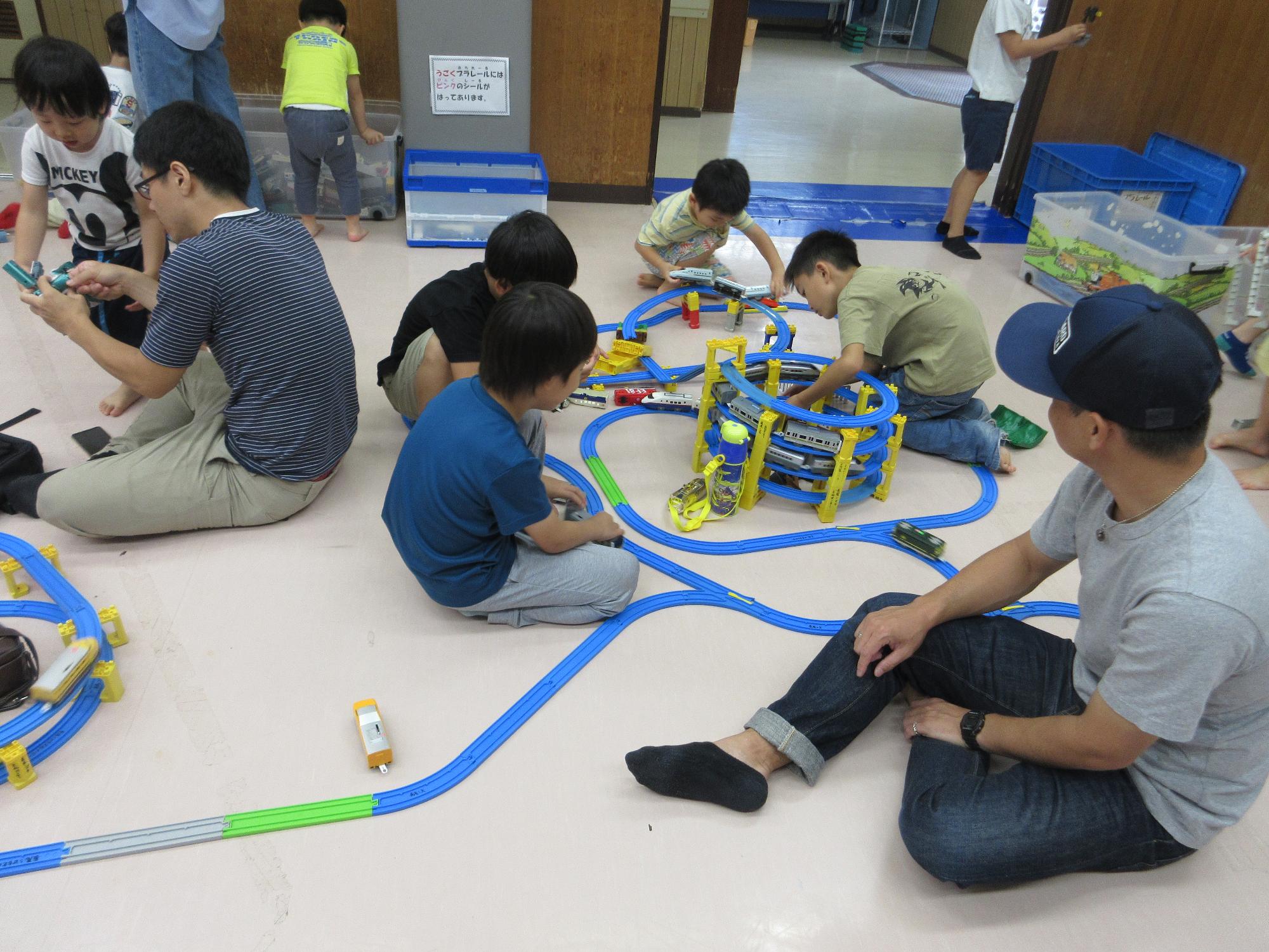 電車を走らせている様子