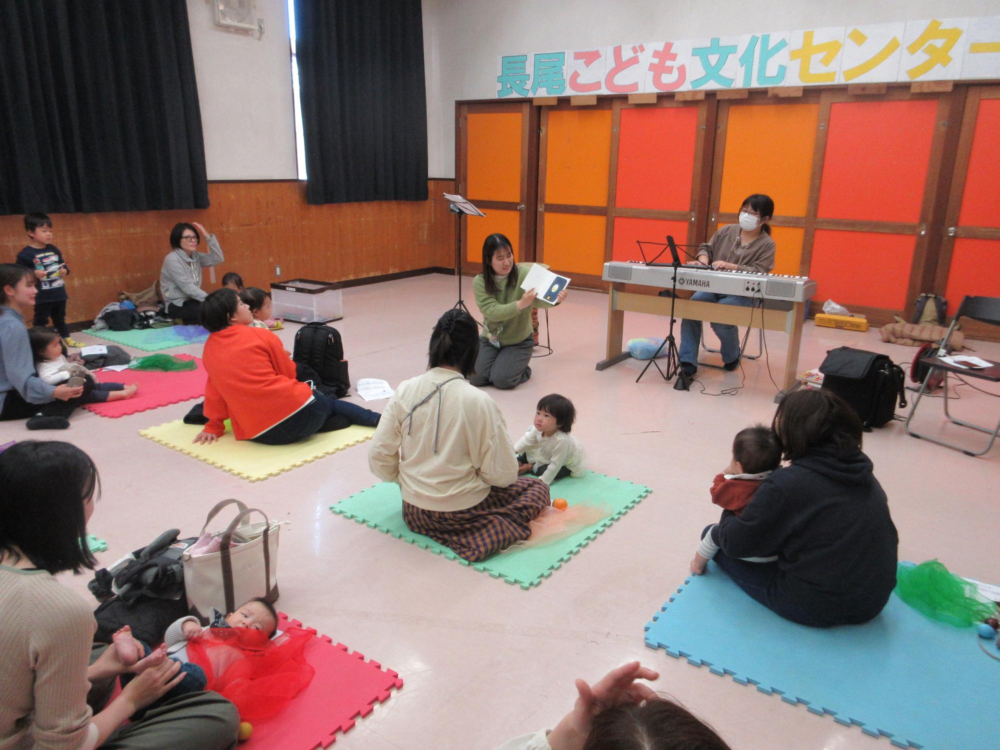 読み聞かせの様子