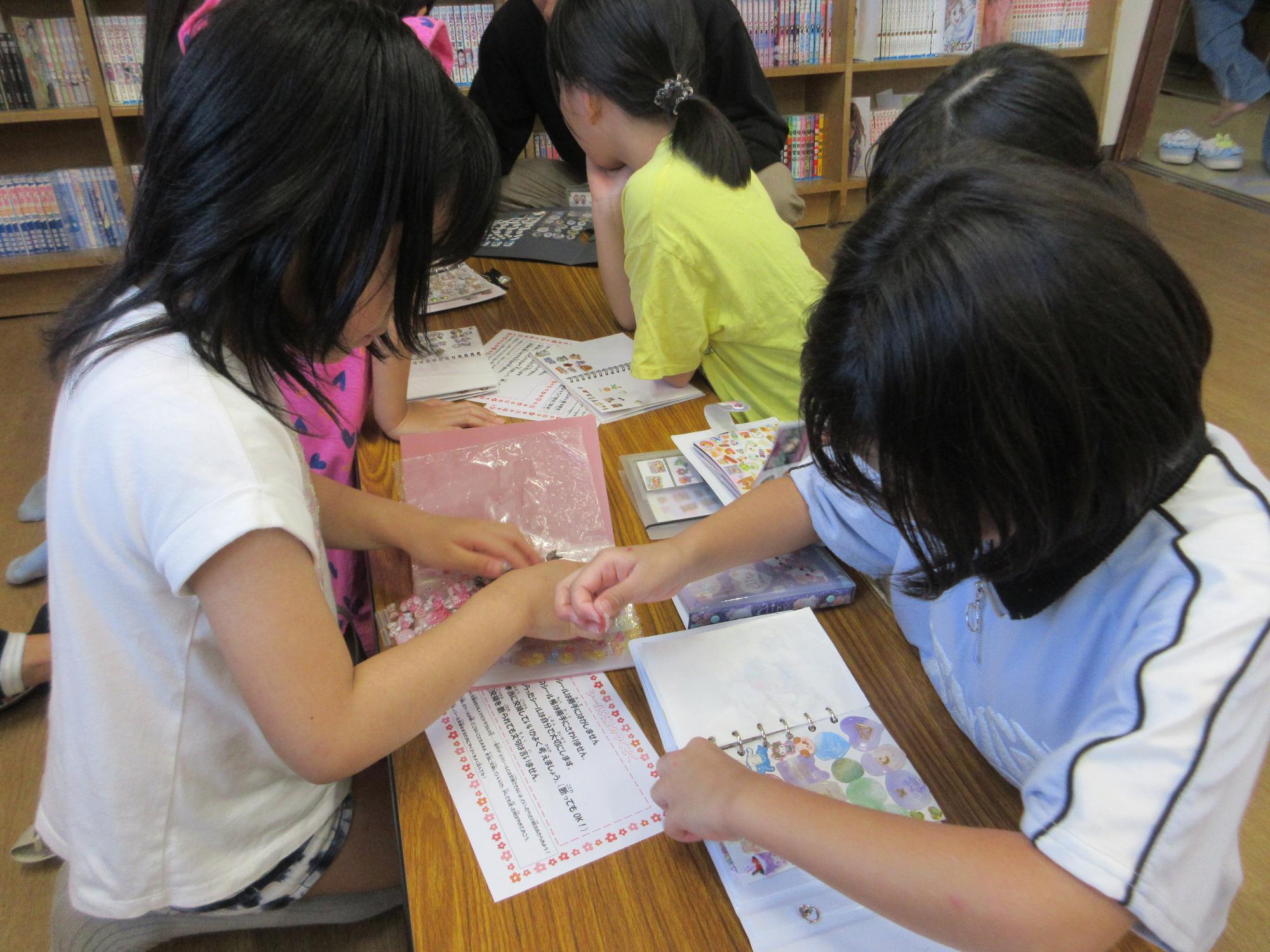 シール交換の様子2