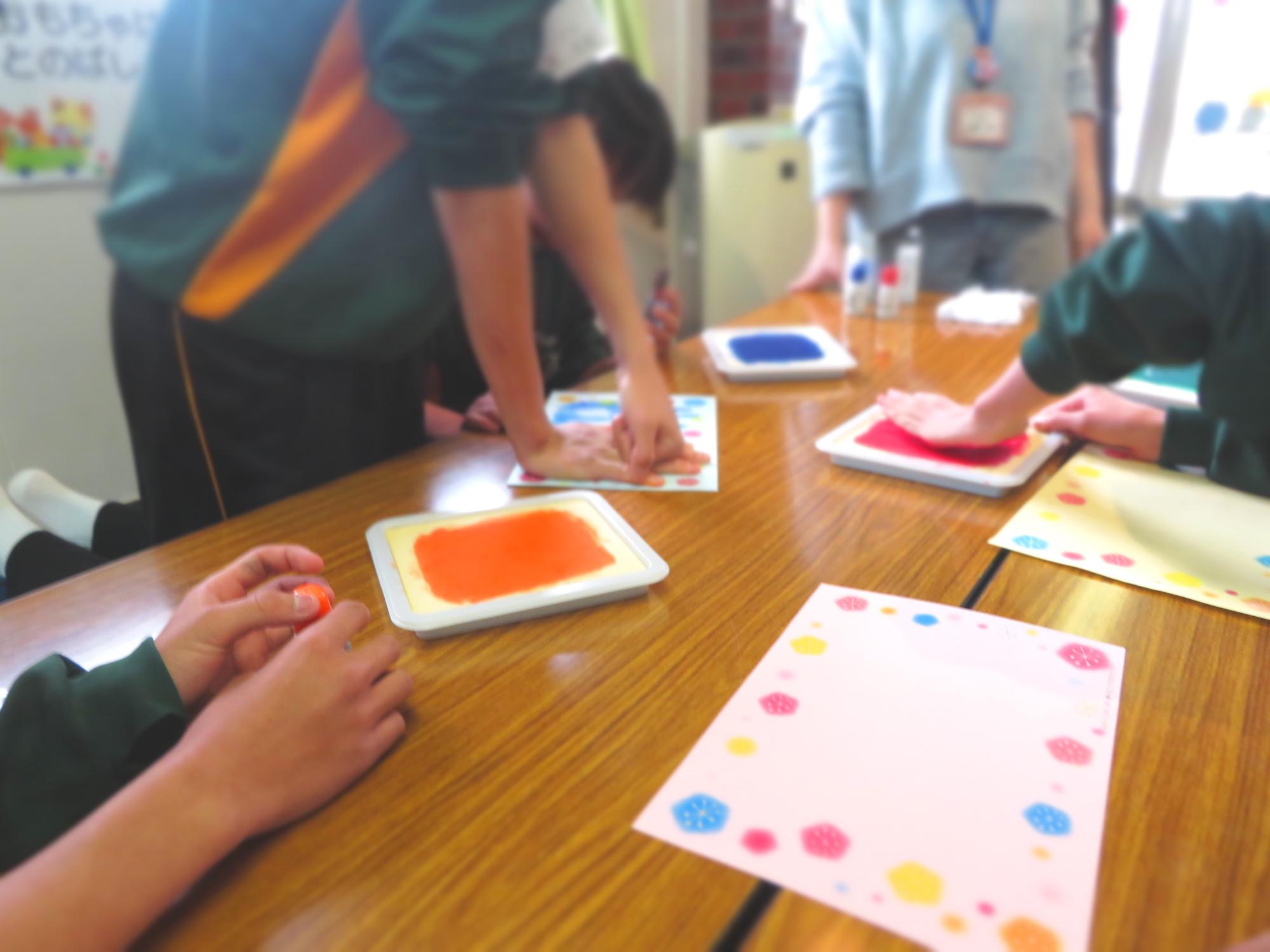 手形スタンプの写真