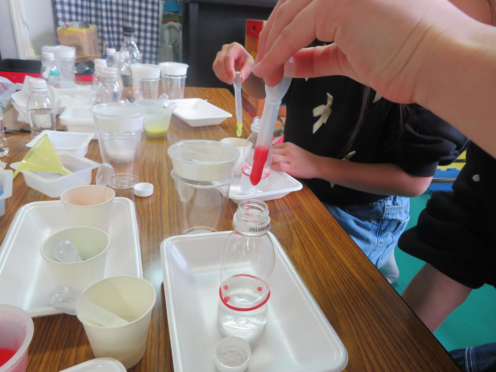 工作中の手元写真