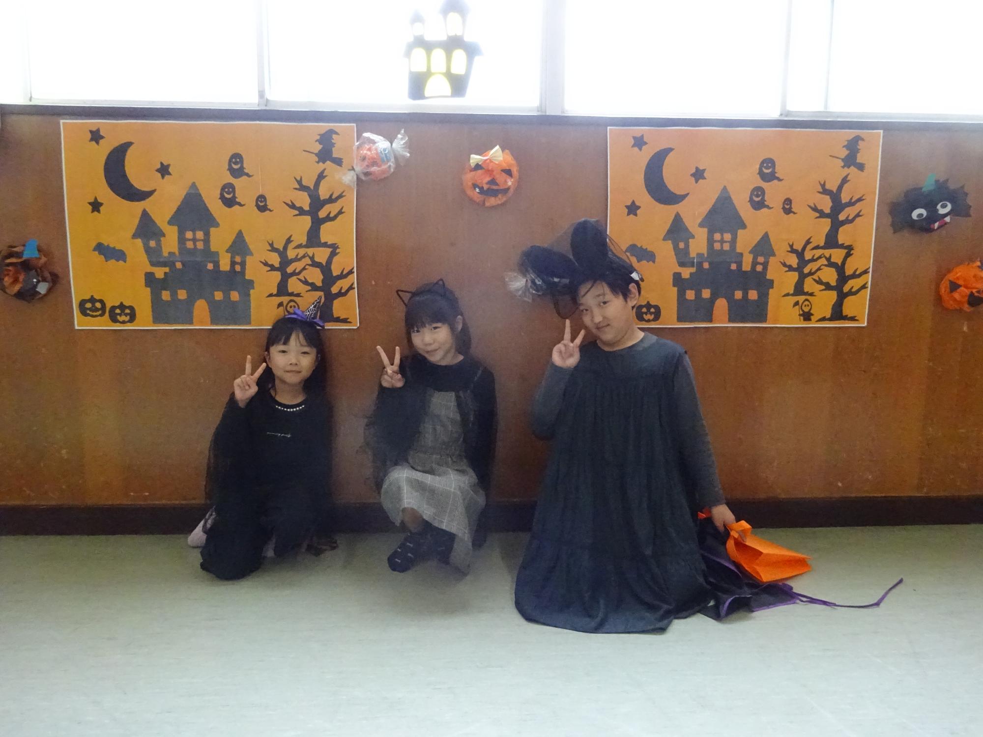 仮装をしてきてくれた子どもたち