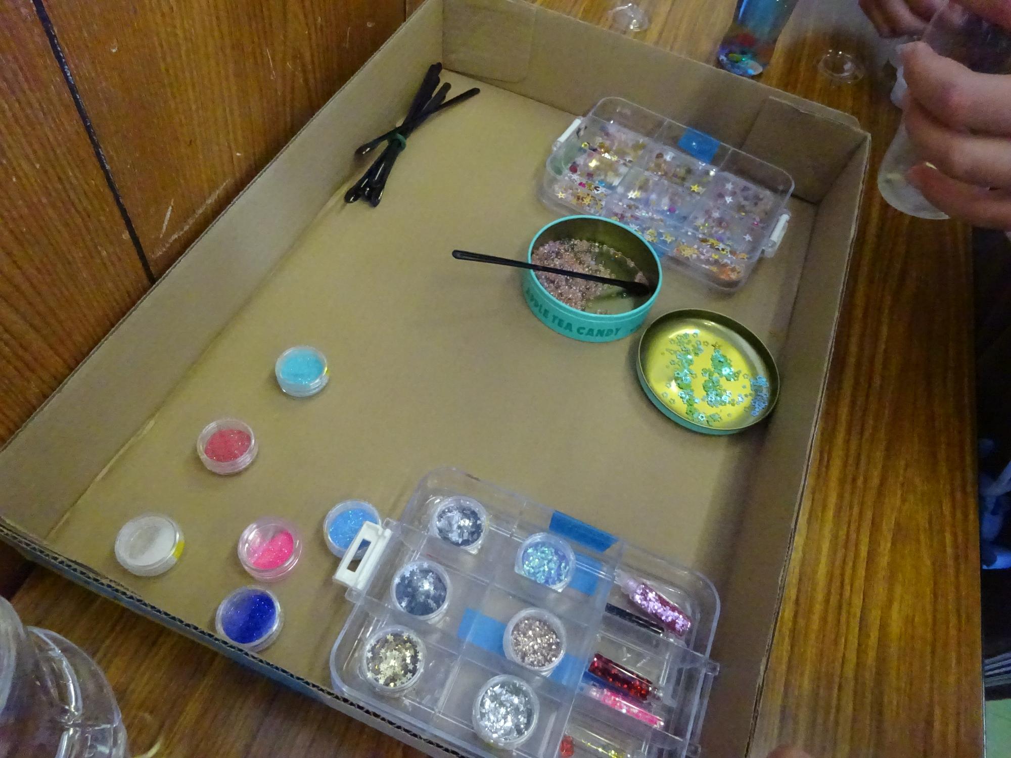 スノードームに入れるパーツの写真