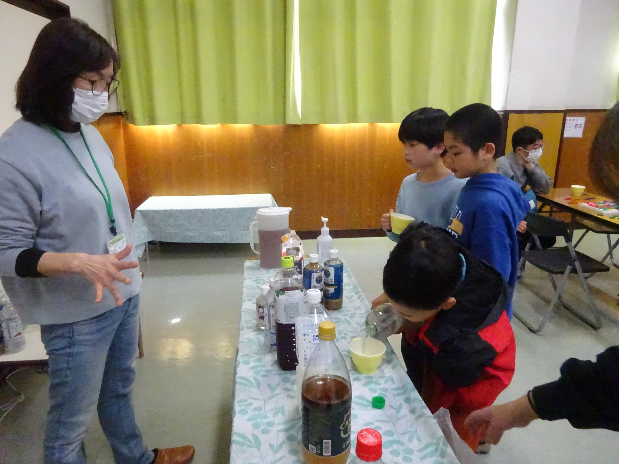 ドリンクバーの様子