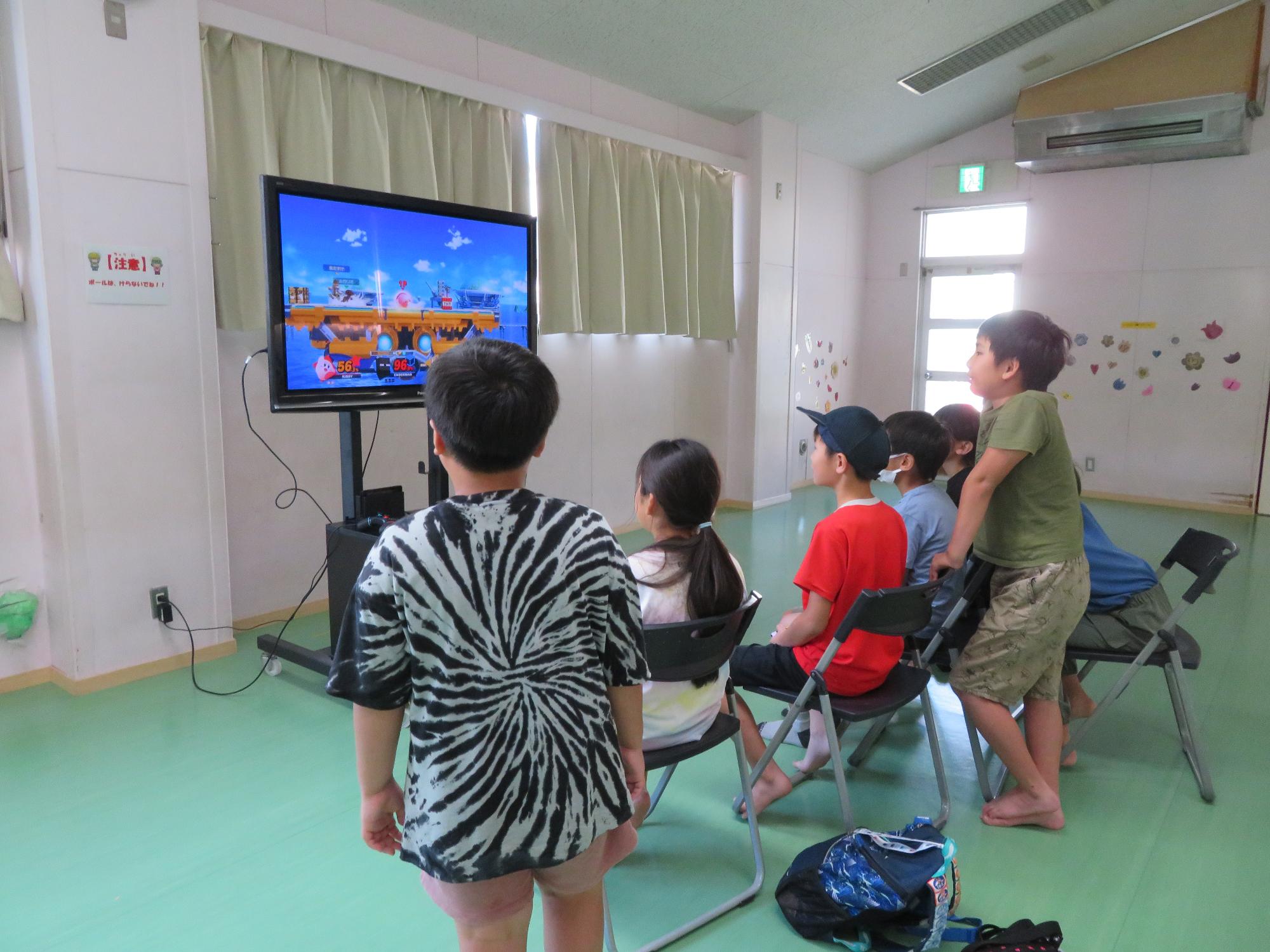 ゲームをしている写真