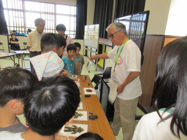 縄文から学ぶSDGs～土器土偶づくり～の写真