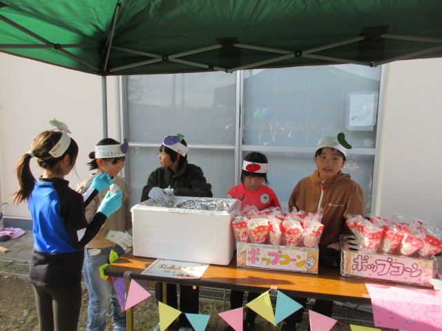 ベジッコマルシェポップコーンを売っている写真