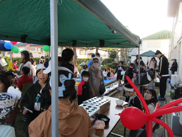 ベジッコマルシェバルーンアートの写真