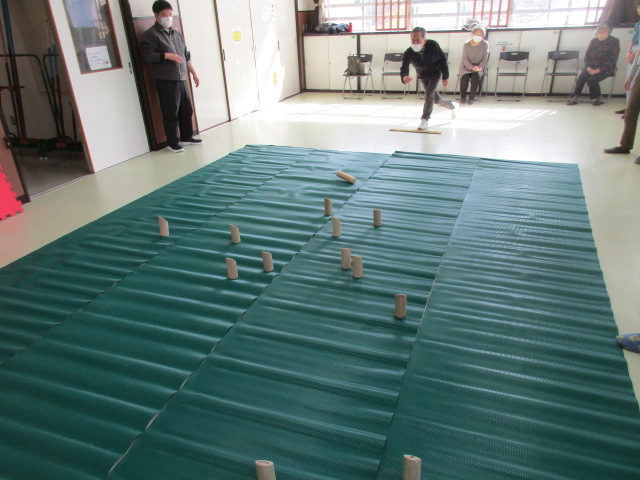 モルックの投てきの写真