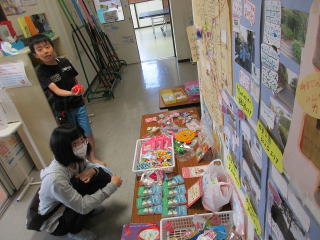 こどもくじ景品の写真