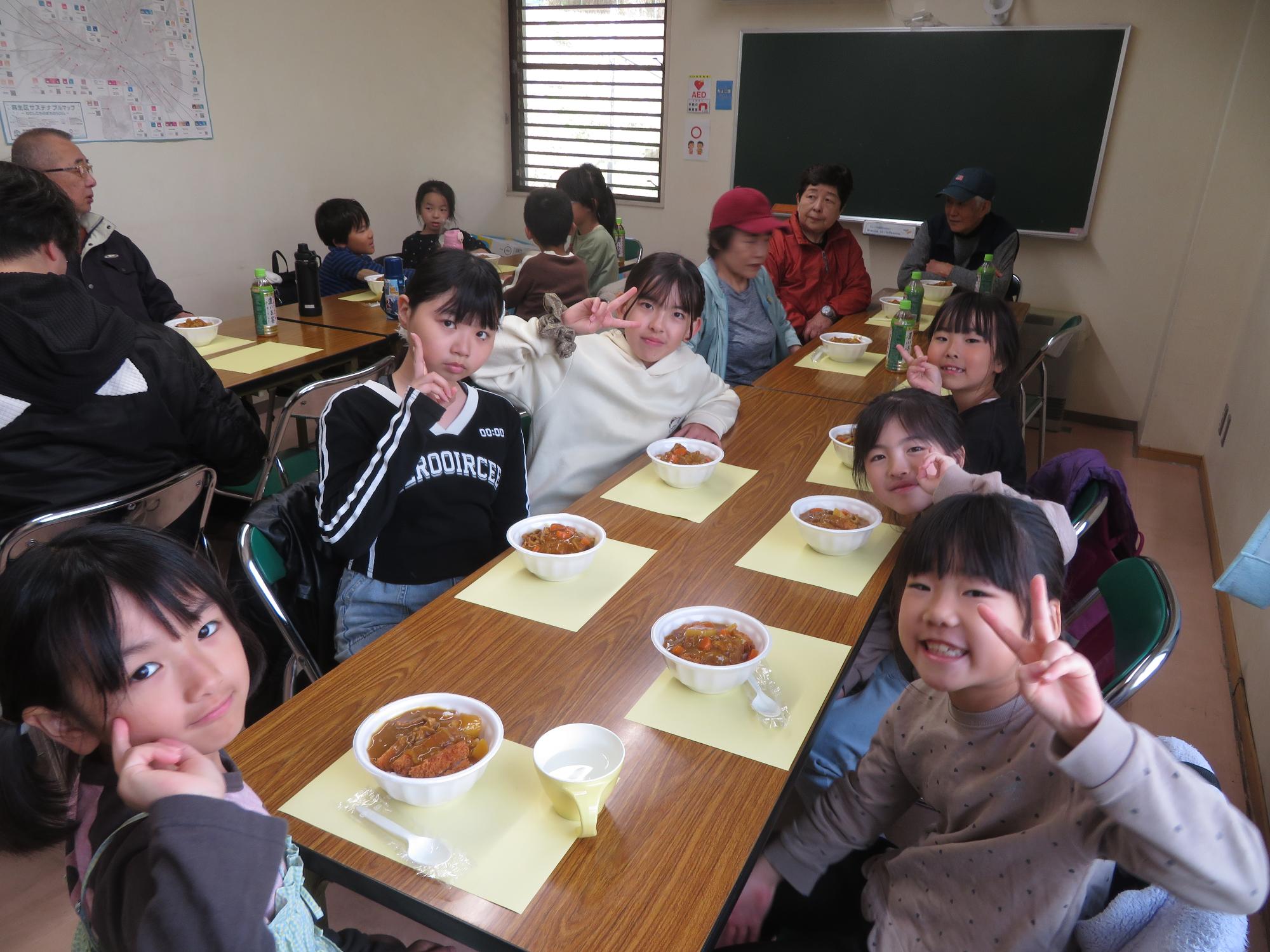 カレーを食べる前の写真